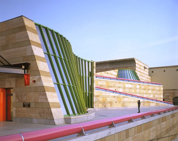Spotlight: James Stirling - Featured Image