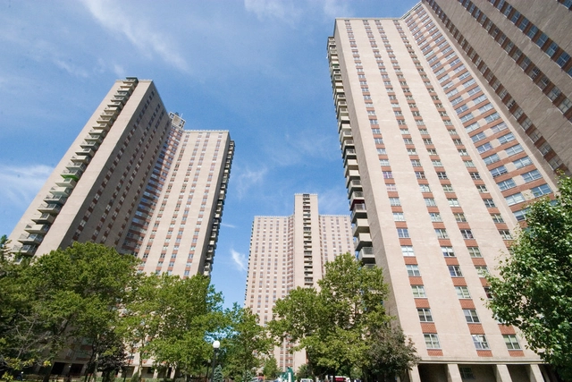 North America's Radiant City: Le Corbusier's Impact on New York - Featured Image
