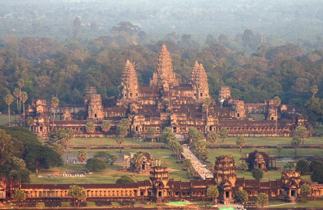 AD Classics: Angkor Wat - Heritage, Facade