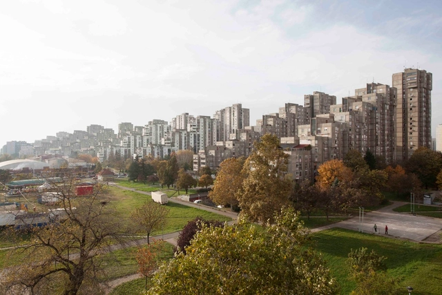 Descubra toda a glória da arquitetura comunista de Nova Belgrado - Imagem de Destaque
