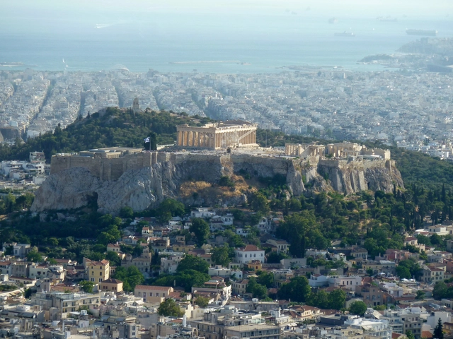 AD Classics: The Parthenon / Ictinus and Callicrates - Religious Buildings, Cityscape