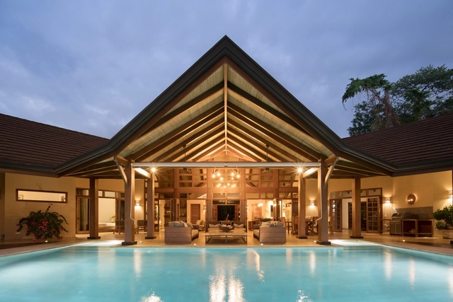 Residência Brisas del Cabo / José Manuel Álvarez  Cruz - Casas