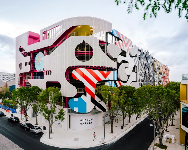 Museum Garage de Miami / WORKac + Nicolas Buffe + Clavel Arquitectos + K/R and J MAYER H - Estacionamiento