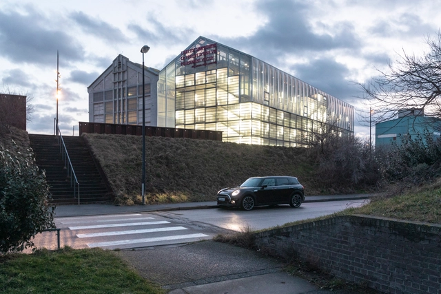 Lacaton & Vassal 改造敦克尔克旧工业建筑，将历史与现代对接 - 主图