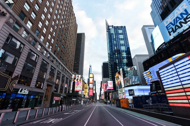Espacios adaptables: la respuesta de la ciudad de Nueva York a la pandemia COVID-19 - Imagen Principal
