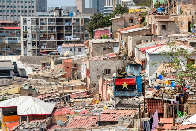 Angola informal: una mirada a los Musseques de Luanda - Imagen Principal