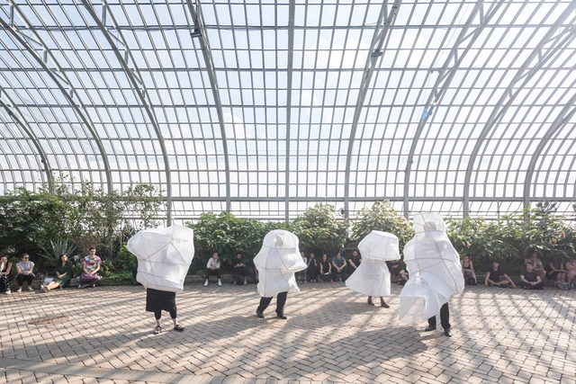 Exposição digital conecta os pontos entre performance e arquitetura - Imagem de Destaque