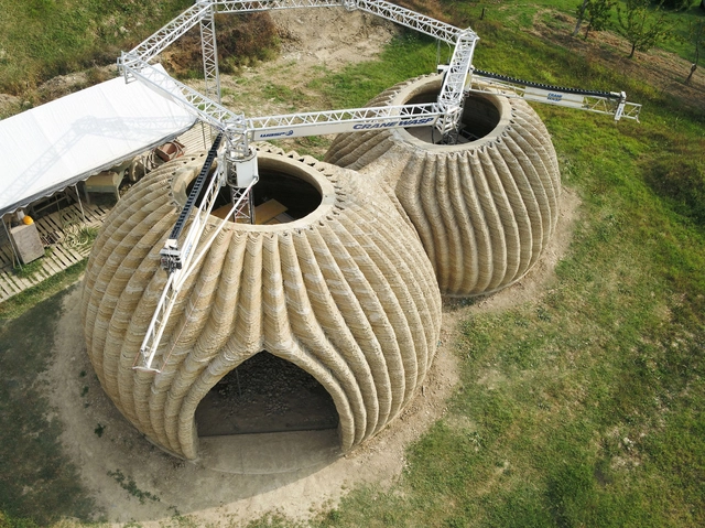 Casas circulares de tierra cruda: Estructura y revestimiento en 200 horas de impresión 3D - Sustentabilidad