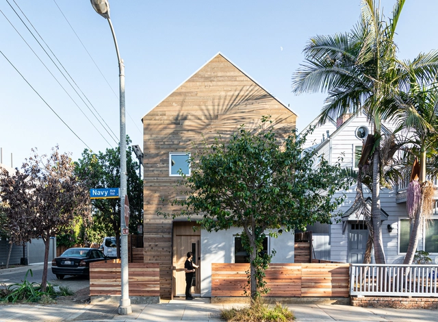 Wang House / Saez Pedraja + CALMA - Exterior Photography, Houses