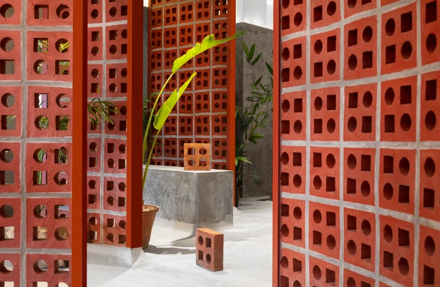 Perforated Architecture: 20 Projects that Bring Back the Historic Musharrabiya - Featured Image