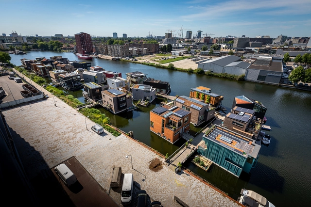 Amsterdam's Floating Neighbourhood Schoonschip Offers a New Perspective on Circularity and Resiliency - Featured Image
