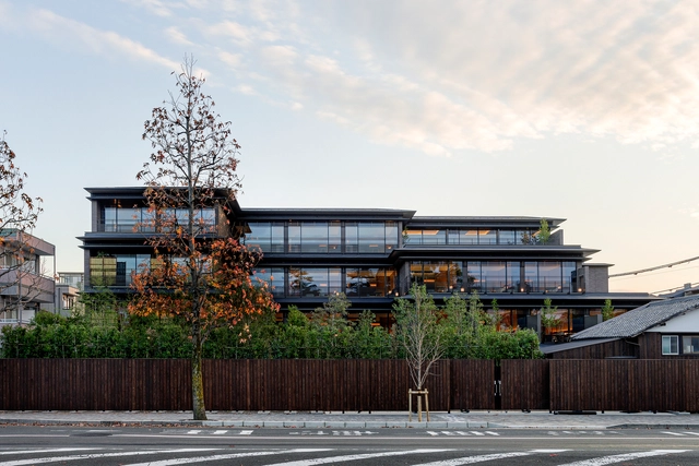 Hotel Garrya Nijo Castle Kyoto / TAISEI DESIGN Planners Architects & Engineers - Fotografia de Exterior, Hotéis, Fachada, Cerca
