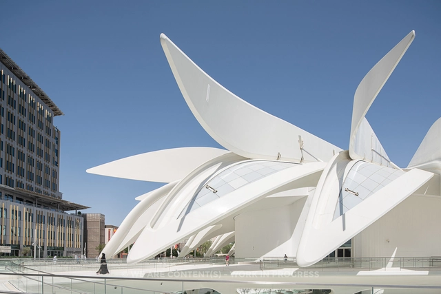 Santiago Calatrava recibe el Premio Leonardo da Vinci en la Bienal de Florencia por su trayectoria de diseño - Imagen Principal