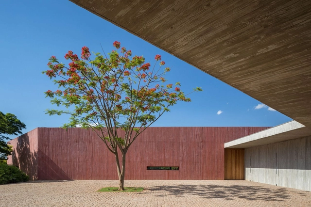 O uso do concreto pigmentado na arquitetura residencial latino-americana - Imagem de Destaque