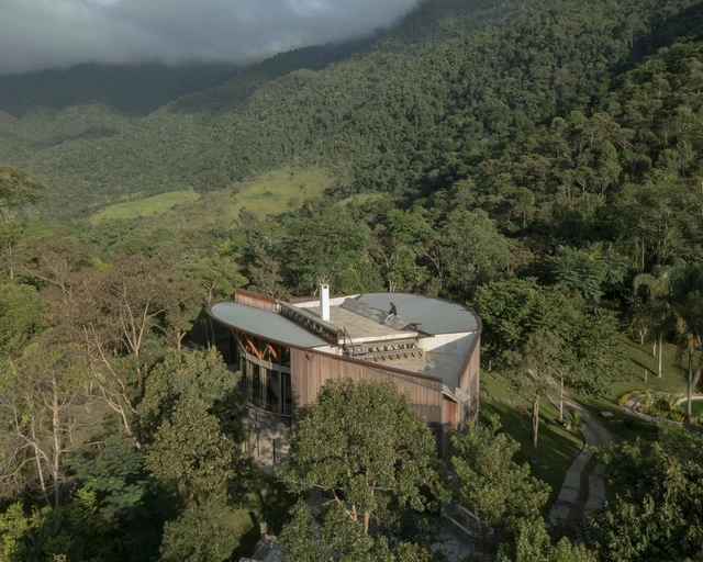Casa na Bocaina / Ana Altberg + Cesar Jordão - Fotografia de Exterior, Casas, Floresta