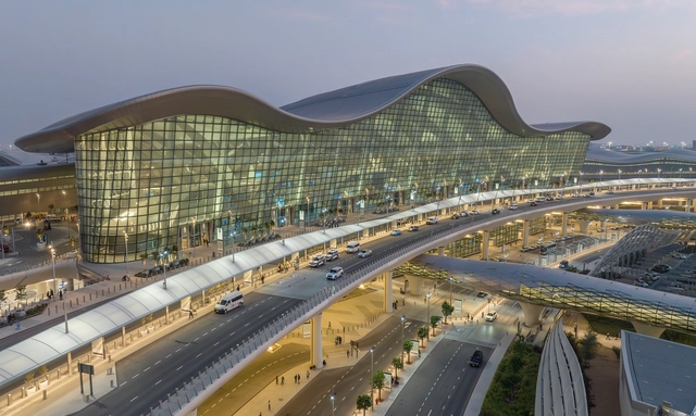 Mirroring Desert Dunes, KPF's Terminal A at Zayed International Airport Opens in Abu Dhabi, UAE - Featured Image
