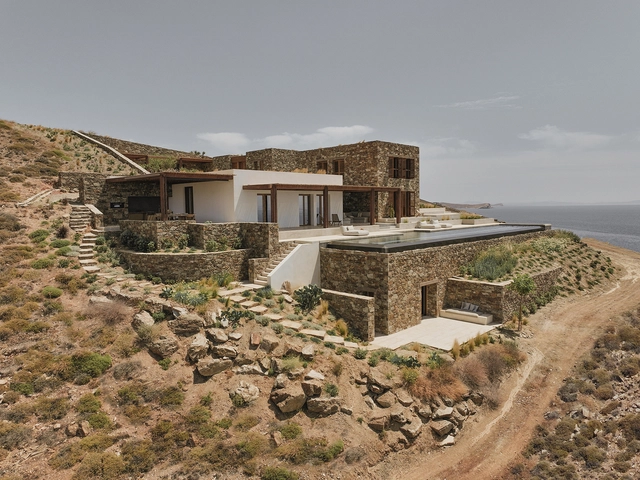 How to Build on a Sloped Terrain? 5 Modern Residential Projects Shaped For Their Environments With Split-Level Exteriors - Featured Image