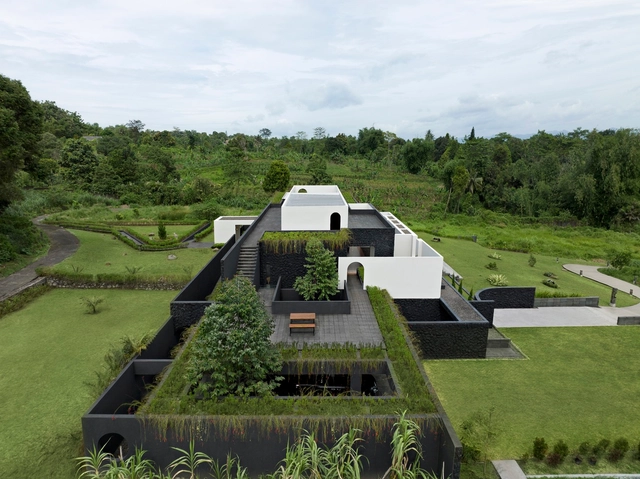 Villarci Residence / Gets Architects - Houses