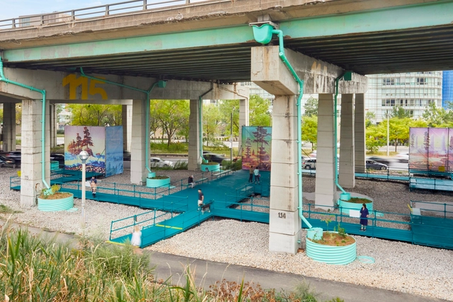 Renovación urbana desde abajo: 10 espacios públicos que recuperan la infraestructura urbana abandonada - Imagen Principal