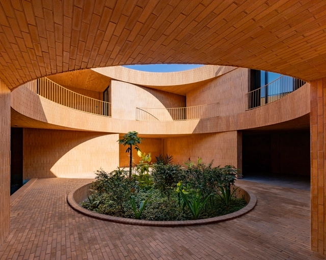 Casa Dezful / Mohsen Kazemianfard - fundamental approach architects - Casas