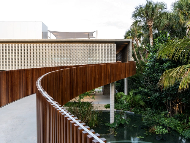 Promenade Architecturale: How the Modernist Concept Continues to Inspire Contemporary Architecture - Featured Image