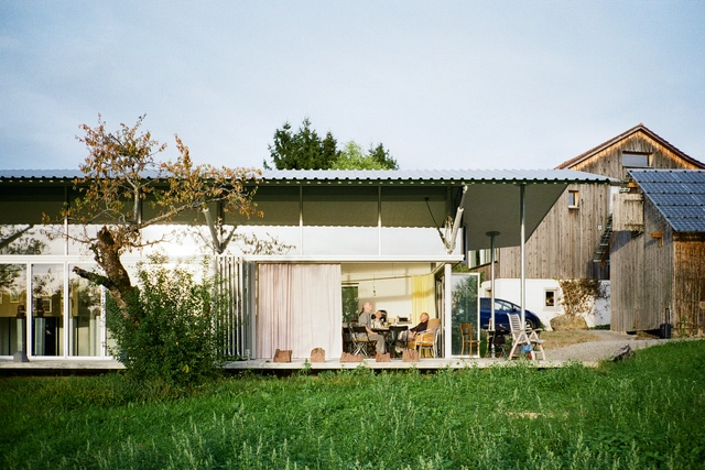 Casa para casi todo / Comte/Meuwly - Fotografía exterior, Casas
