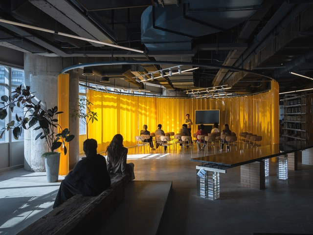889GLO Art Space / SpActrum - Interior Photography, Offices Interiors, Lighting, Chair